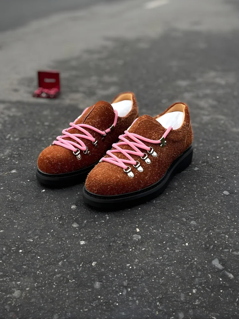 LINTFERE DERBY – Wildleder-Schuhe in Braun